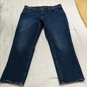 Mott & Bow Boyfriend Jeans with Distressed Hem